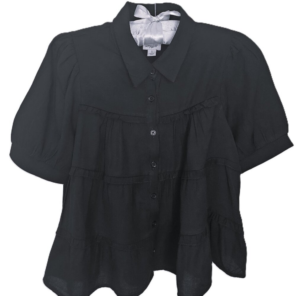 ADORABLE 3 TIERED RUFFLED SHORT SLEEVED BLACK BLOUSE SIZE S